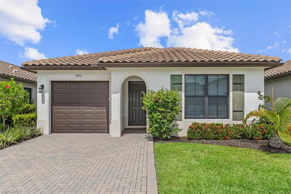 $485,100 | 8968 Madrid Circle, Naples, FL 34104