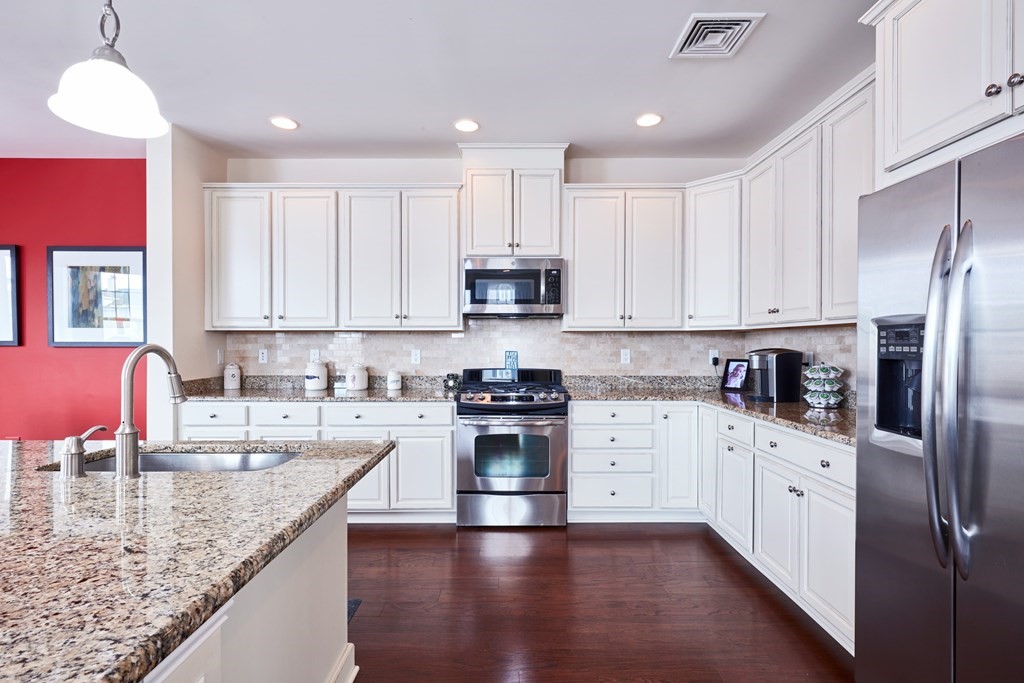 128 Stayner, Unit 128 Hingham, MA 02043 - Photo 13 of 25
