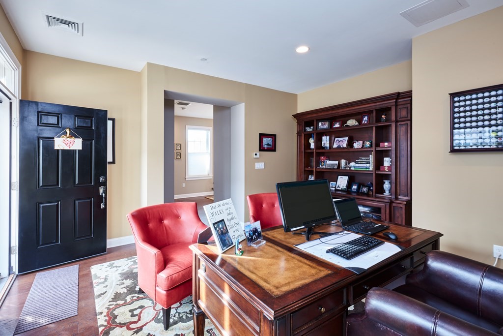 128 Stayner, Unit 128 Hingham, MA 02043 - Photo 2 of 25