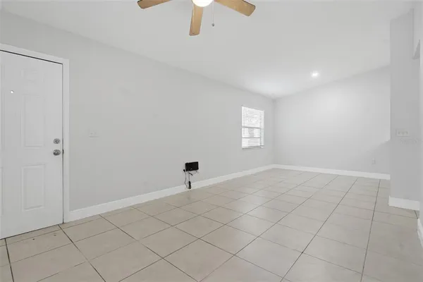 $1,500 | 1918 Crystal Grove Drive, Lakeland, FL 33801