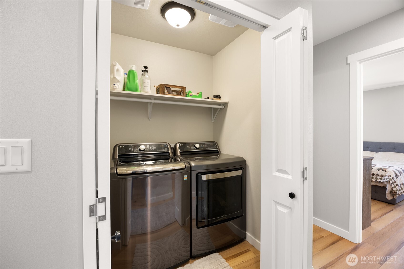 2376 Chelan Street Ephrata, WA 98823 - Photo 24 of 40 a kitchen with stainless steel appliances granite countertop a stove and a refrigerator