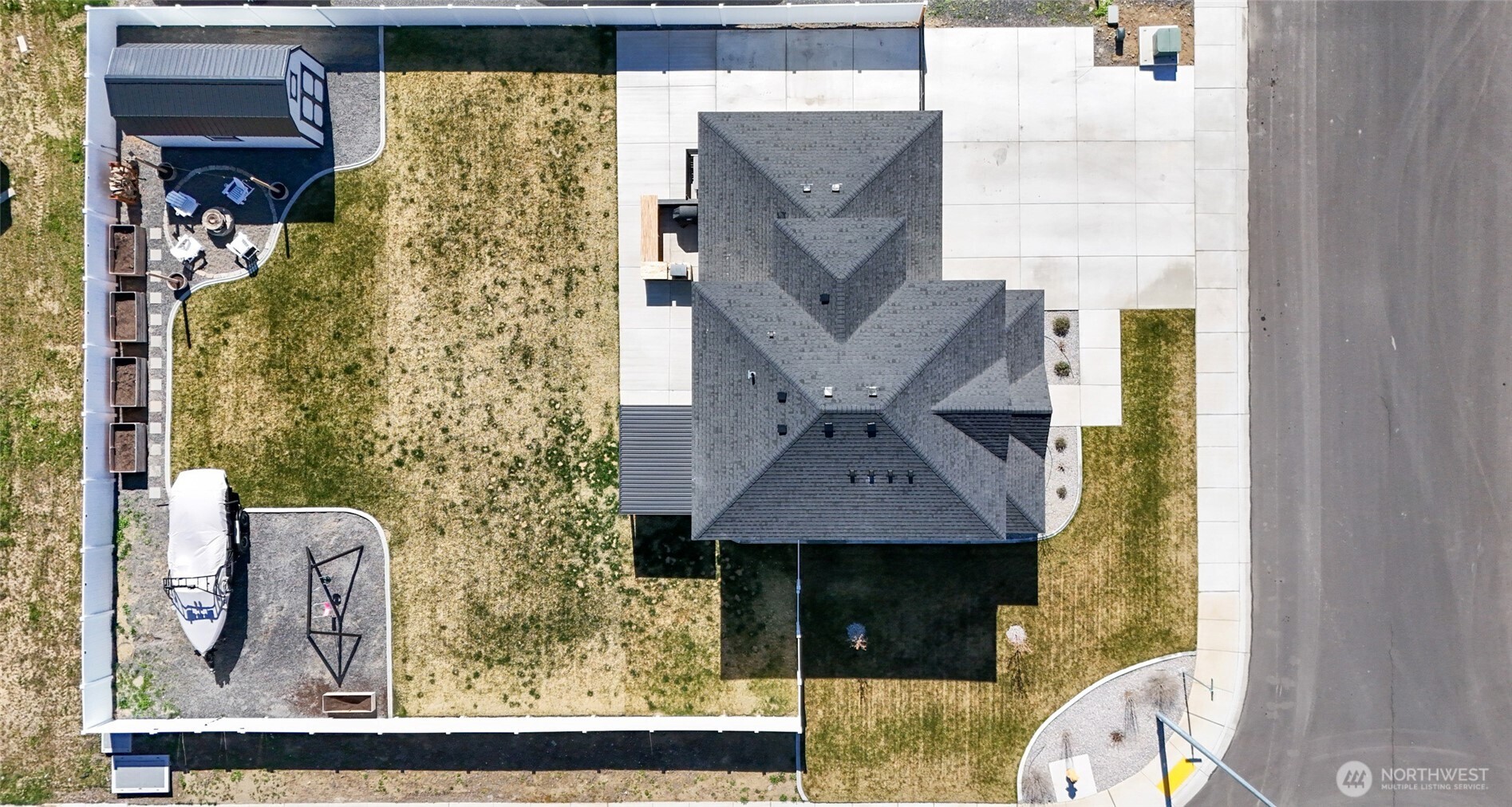 2376 Chelan Street Ephrata, WA 98823 - Photo 39 of 40 a picture of a bathroom with a sink and a mirror
