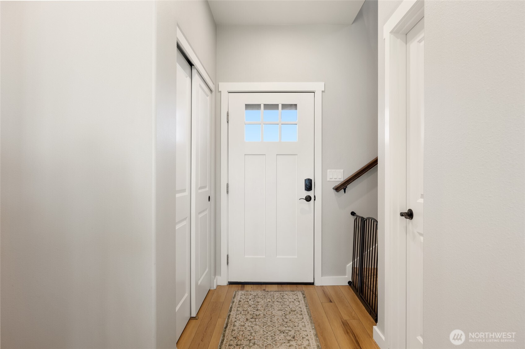 2376 Chelan Street Ephrata, WA 98823 - Photo 5 of 40 a view of walk in closet with window