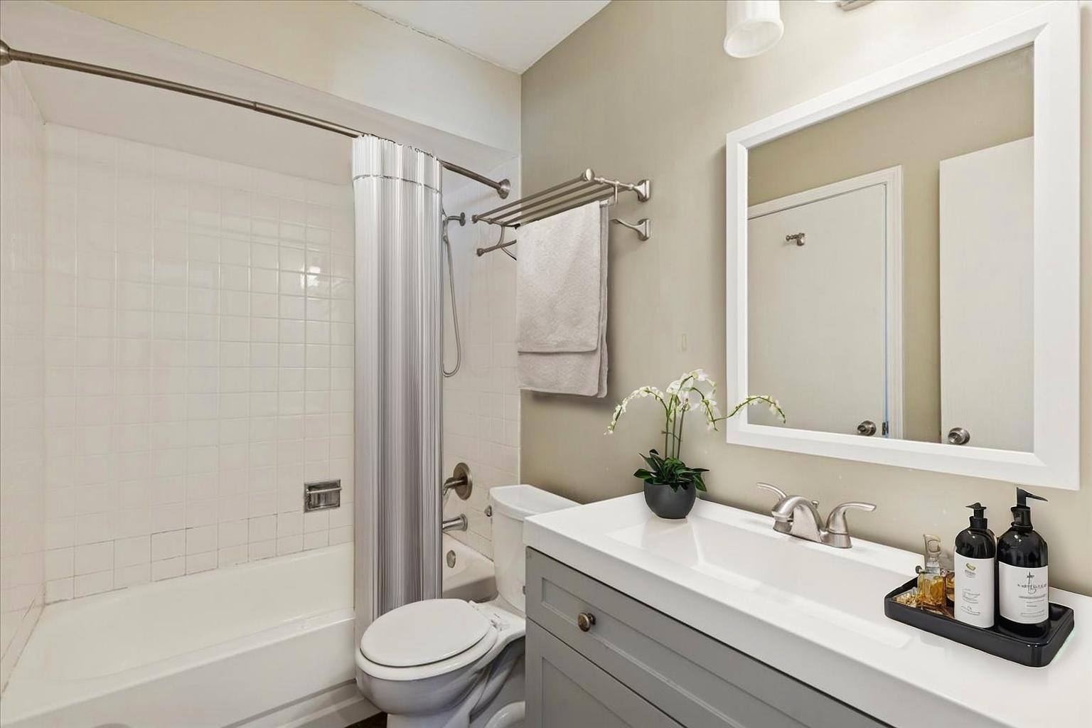 1142 Inverrary Lane, Unit D86 Deerfield, IL 60015 - Photo 6 of 19