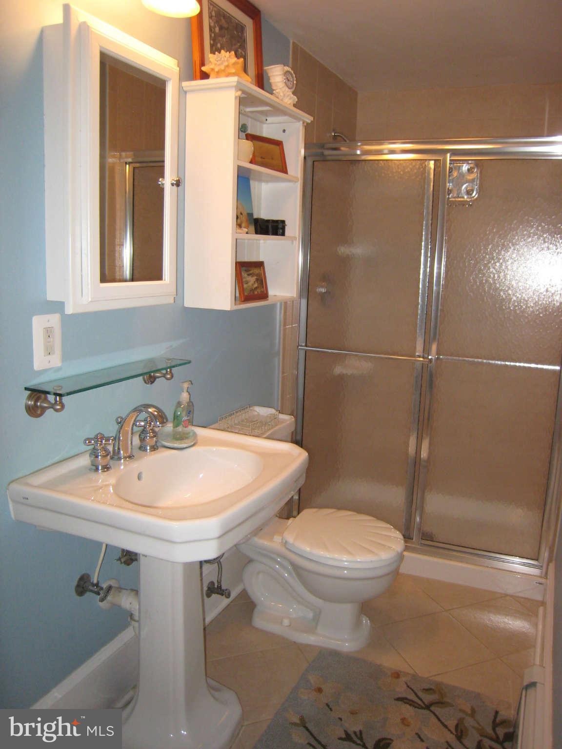 900 Old Oak Road Baltimore, MD 21212 - Photo 14 of 30 Bath