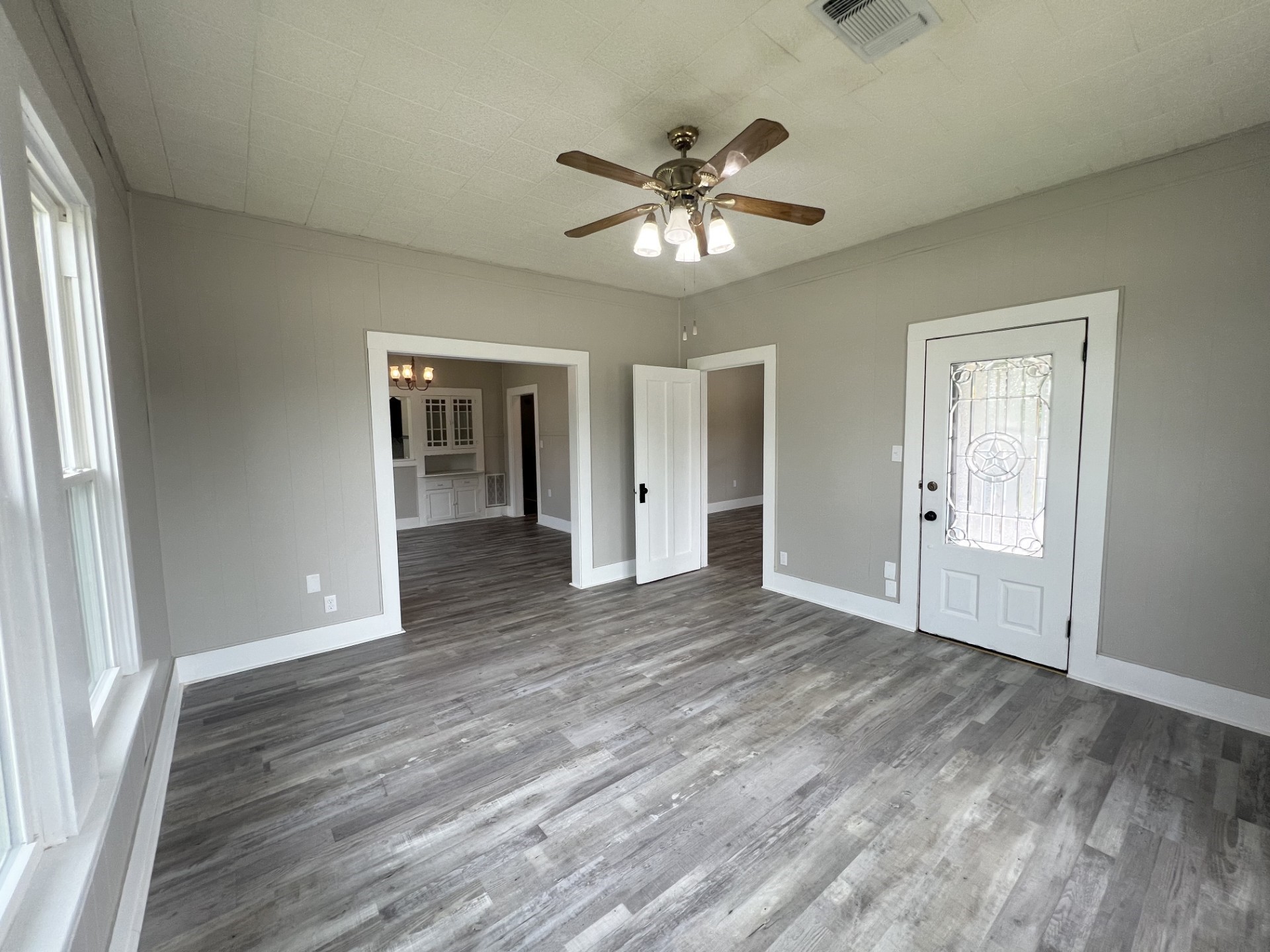 115 Summit Street Schulenburg, TX 78956 - Photo 9 of 31