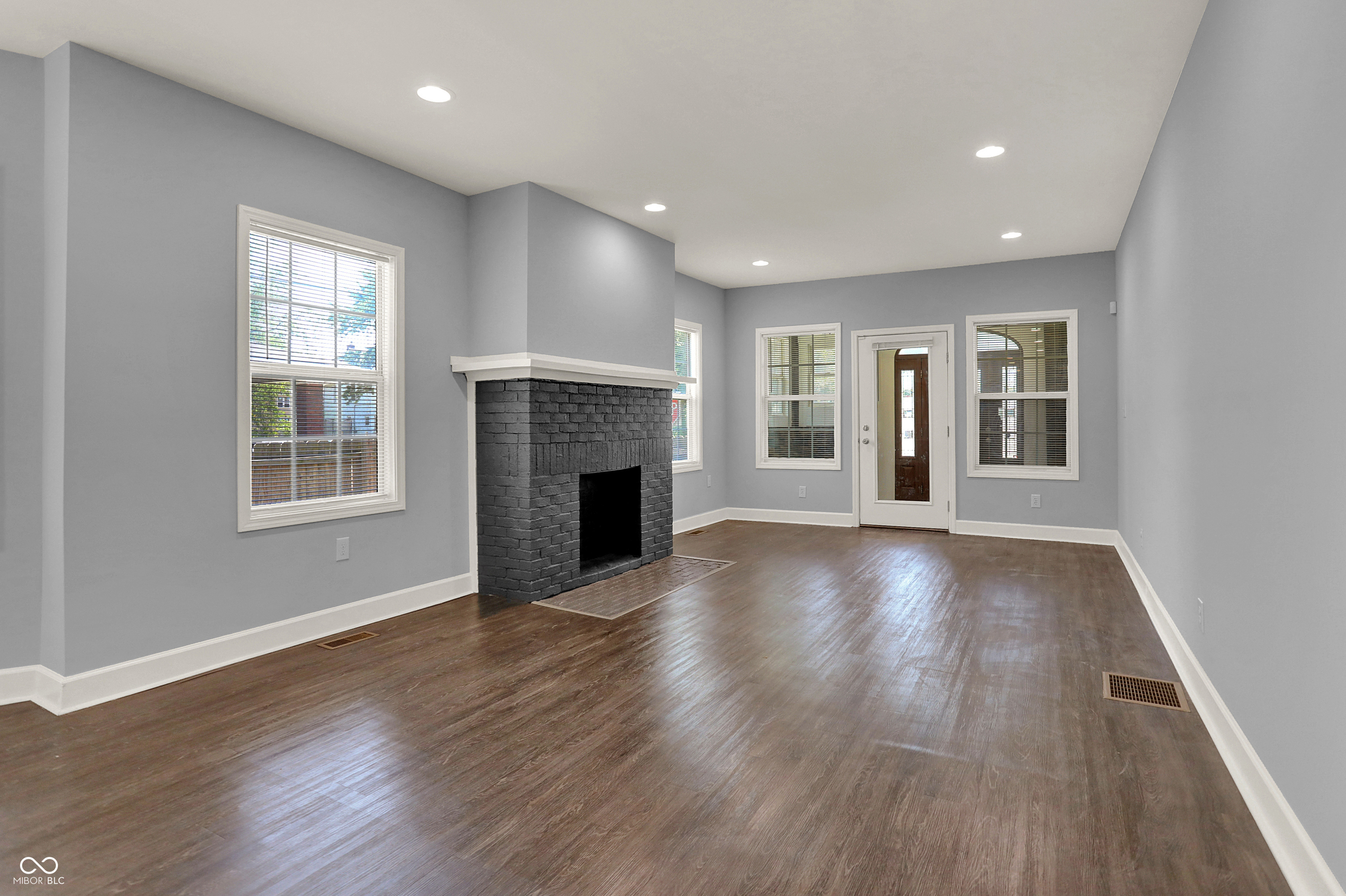 320 West 29th Street Indianapolis, IN 46208 - Photo 3 of 33