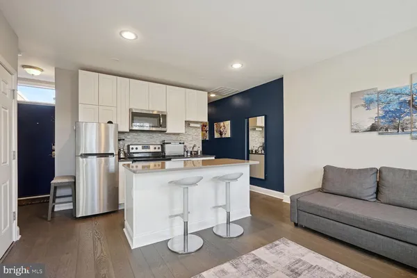 $2,600 | 4809 3rd Street Northwest, Unit 4, Washington, DC 20011