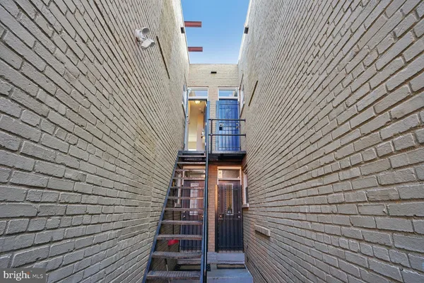 $2,600 | 4809 3rd Street Northwest, Unit 4, Washington, DC 20011