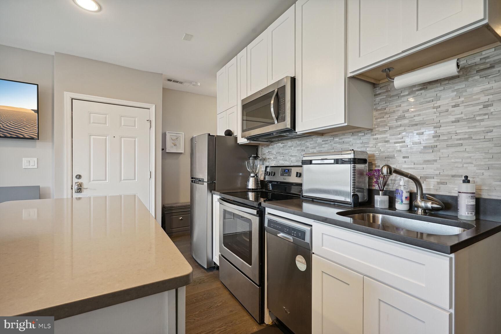 4809 3rd Street Northwest, Unit 4 Washington, DC 20011 - Photo 3 of 15