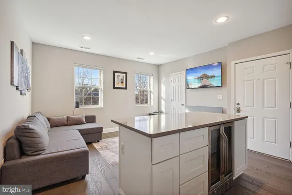 $2,600 | 4809 3rd Street Northwest, Unit 4, Washington, DC 20011