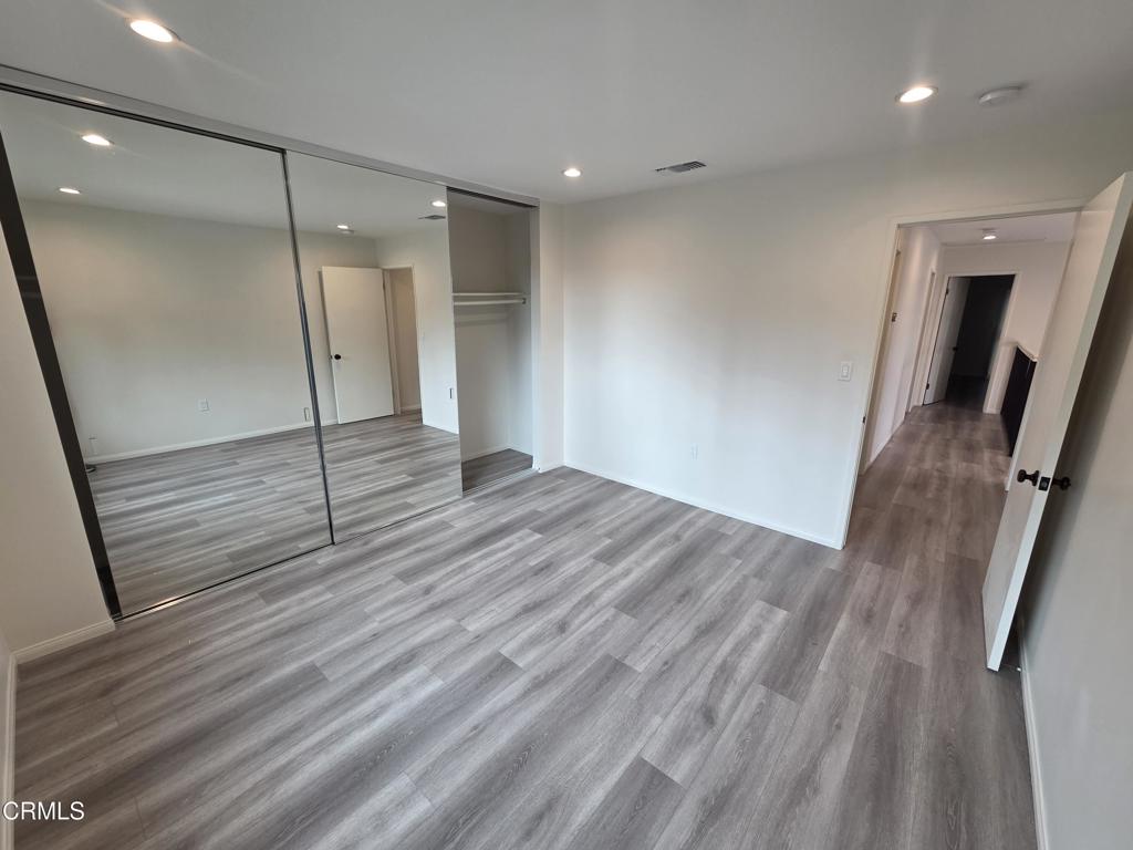 2915 Hopeton Road La Crescenta, CA 91214 - Photo 19 of 28 19 bed