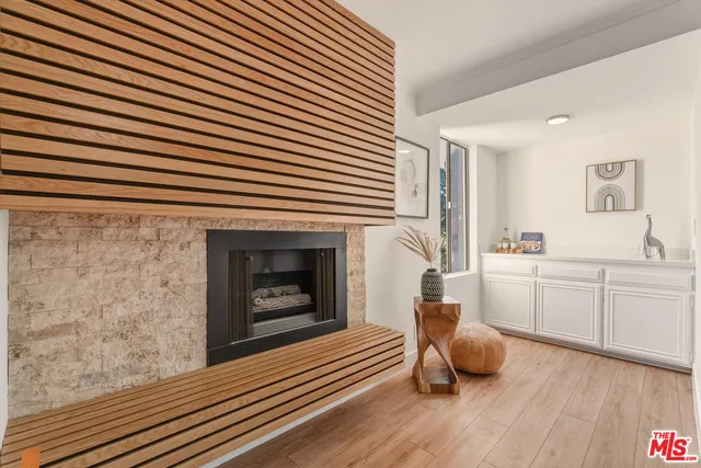 $865,000 | 12321 Ocean Park Boulevard, Unit 9, Los Angeles, CA 90064