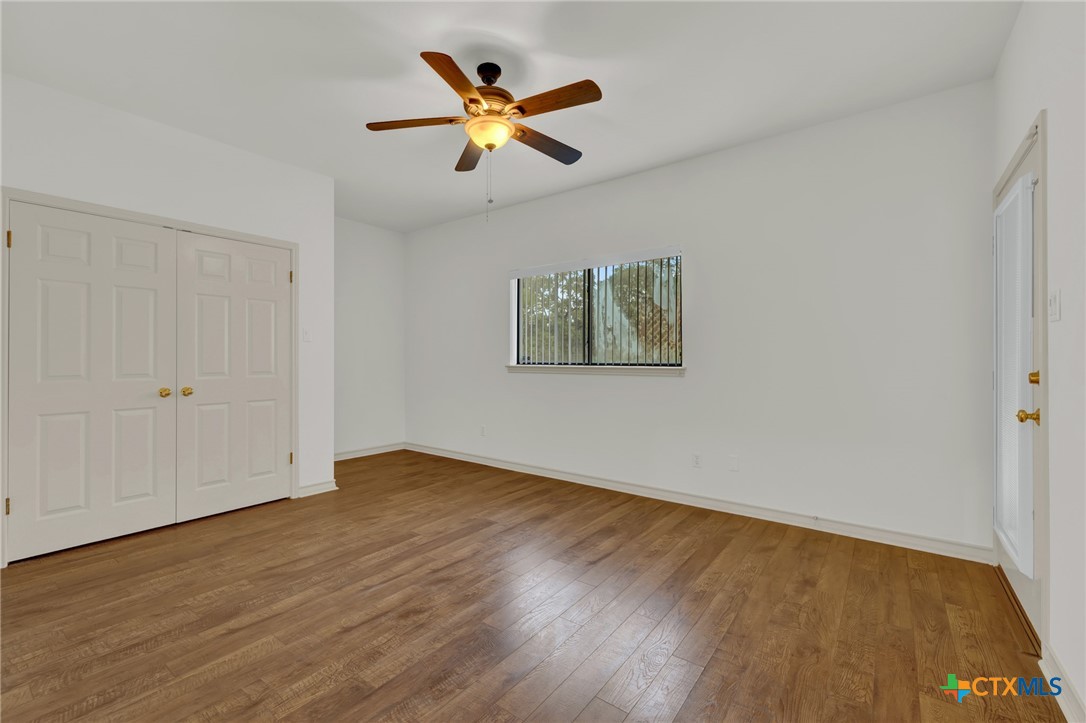 8472 Rolling Acres Trail Fair Oaks Ranch, TX 78015 - Photo 20 of 37 2nd Bedroom