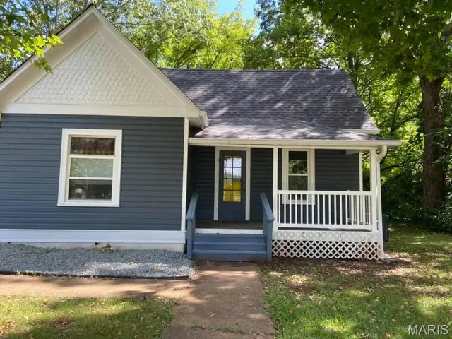 $170,900 | 814 Vernon Avenue, Farmington, MO 63640