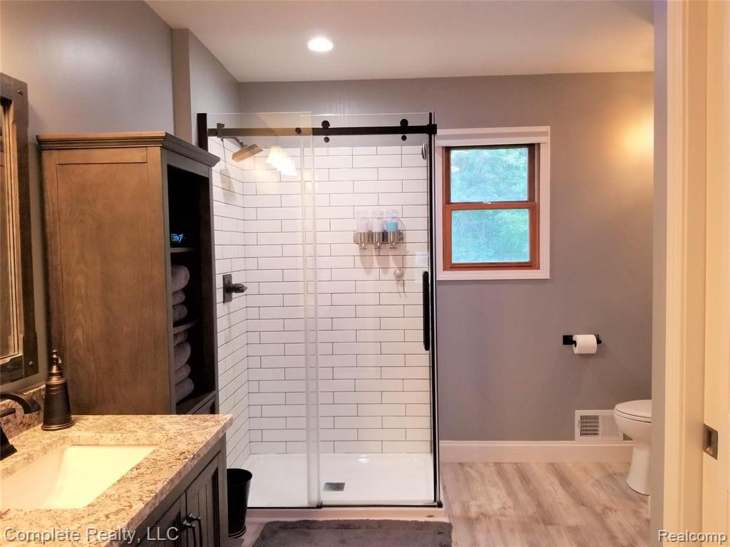 9339 West Stanley Road Flushing, MI 48433 - Photo 35 of 80