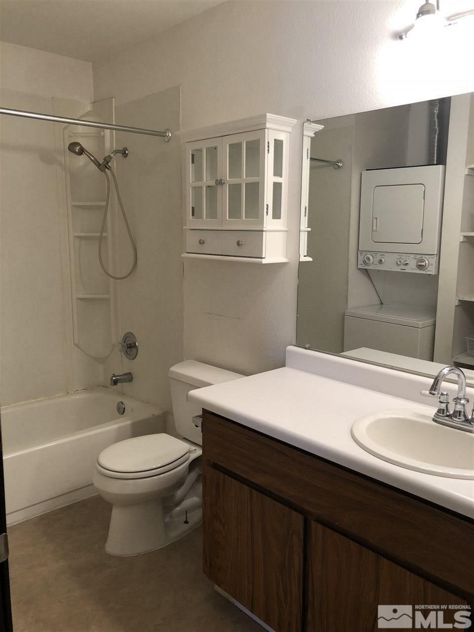 1531 Delucchi Lane, Unit B Reno, NV 89502 - Photo 5 of 12 Photo 5