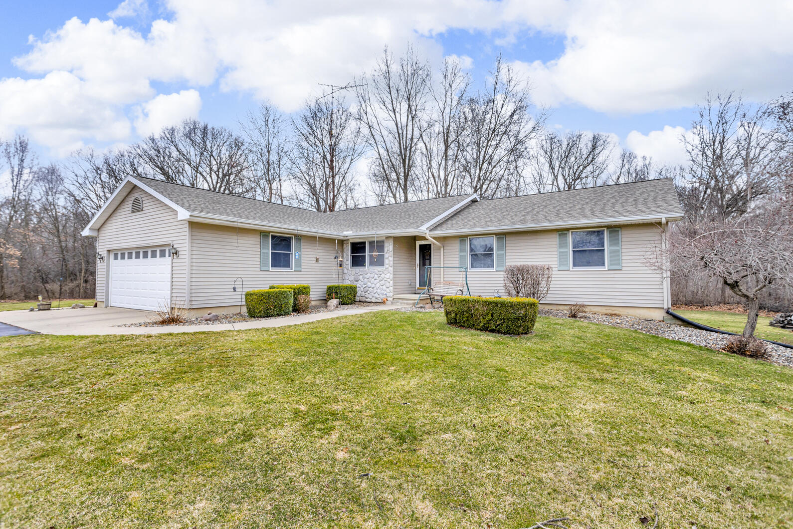 6760 Carter Road Spring Arbor, MI 49283 - Photo 1 of 46 0N0A2525
