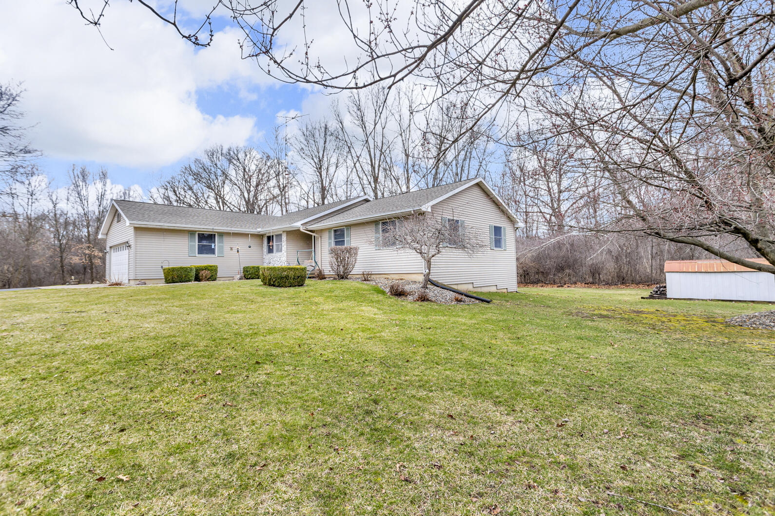 6760 Carter Road Spring Arbor, MI 49283 - Photo 3 of 46 0N0A2526