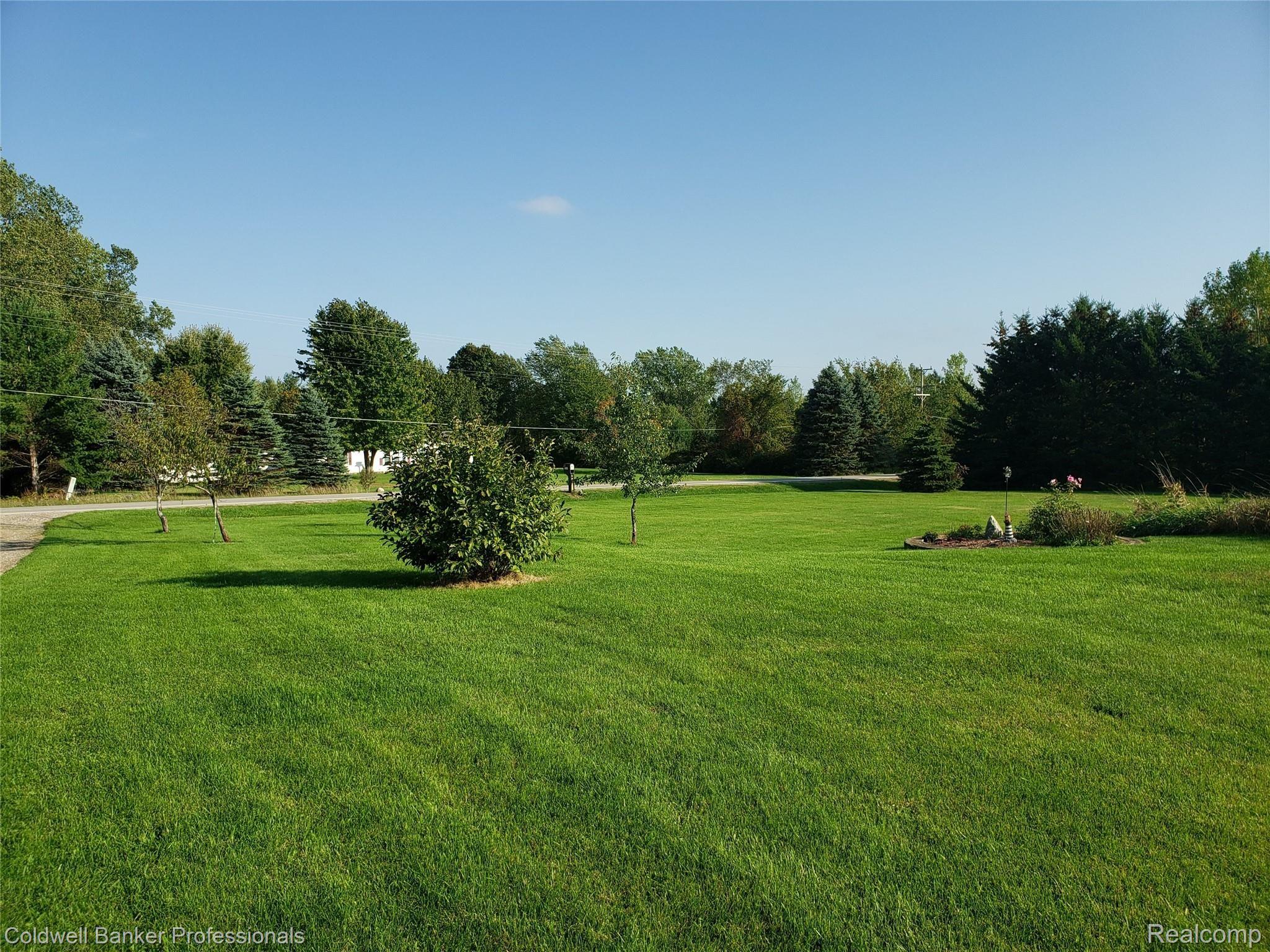 6526 South Kingston Road Clifford, MI 48727 - Photo 43 of 60 20190930_165209.jpg