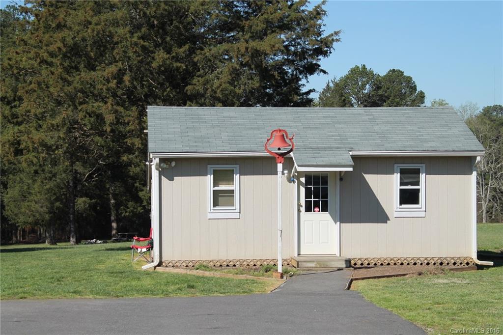 5317 Hickory Grove Road Stanley, NC 28164 - Photo 3 of 23 Gallery Image 3