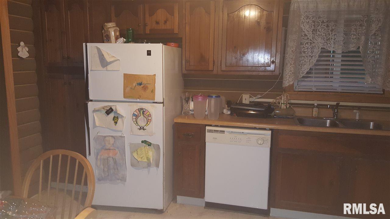 21662 East New Bridge Road Canton, IL 61520 - Photo 15 of 34 Gallery Image 15