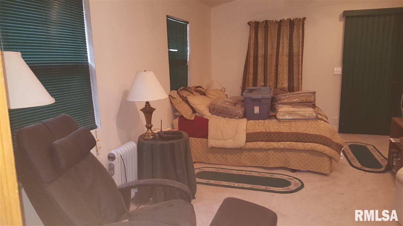 21662 East New Bridge Road Canton, IL 61520 - Photo 10 of 34 Gallery Image 10