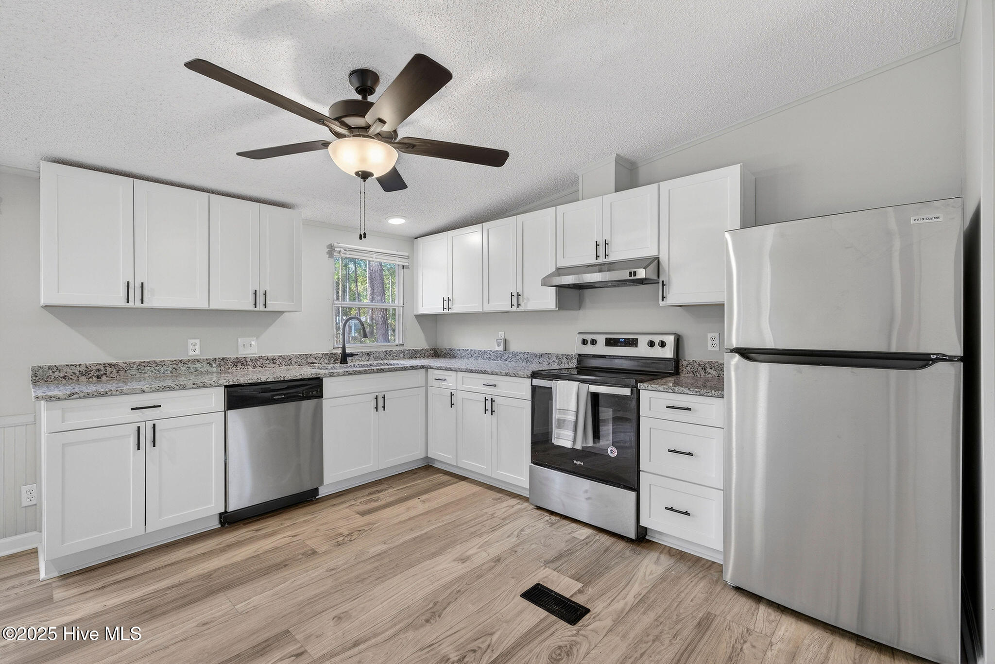 519 Maco Road Northeast Leland, NC 28451 - Photo 4 of 39 519MacoRoadNE-19