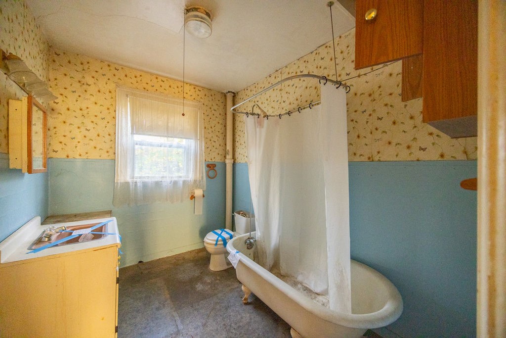 107 North Main Street Perry, NY 14530 - Photo 15 of 23