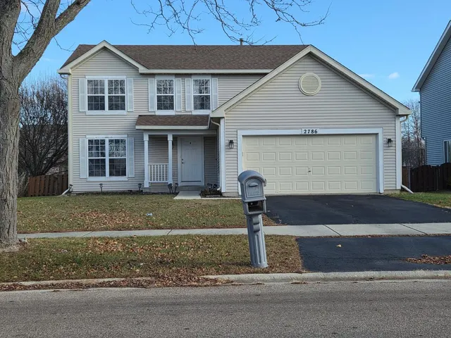$2,800 | 2786 Yosemite Drive, Aurora, IL 60503