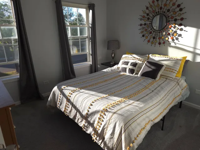 $2,800 | 2786 Yosemite Drive, Aurora, IL 60503