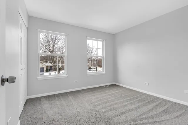 $2,800 | 2786 Yosemite Drive, Aurora, IL 60503