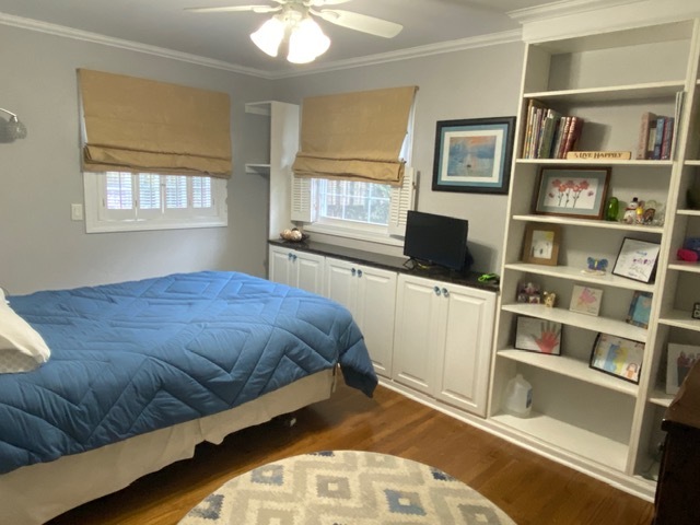 314 Ruth Avenue St. Charles, IL 60174 - Photo 12 of 36 a spacious bedroom with a bed and a window