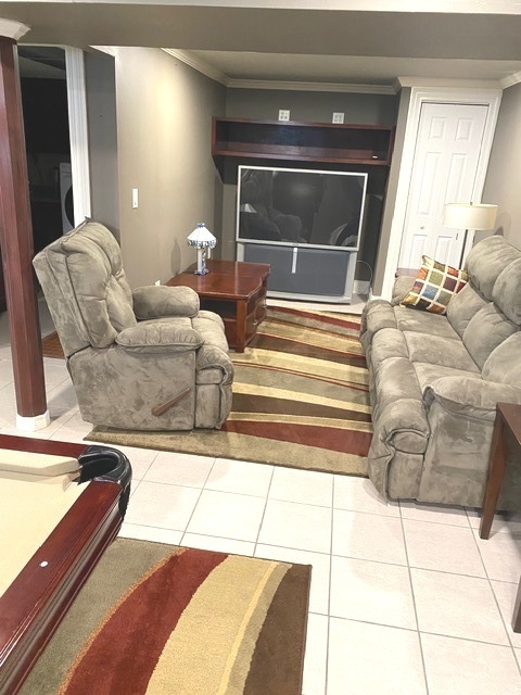 314 Ruth Avenue St. Charles, IL 60174 - Photo 22 of 36 a living room with furniture