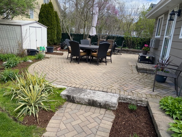 314 Ruth Avenue St. Charles, IL 60174 - Photo 31 of 36 a view of backyard with sitting area