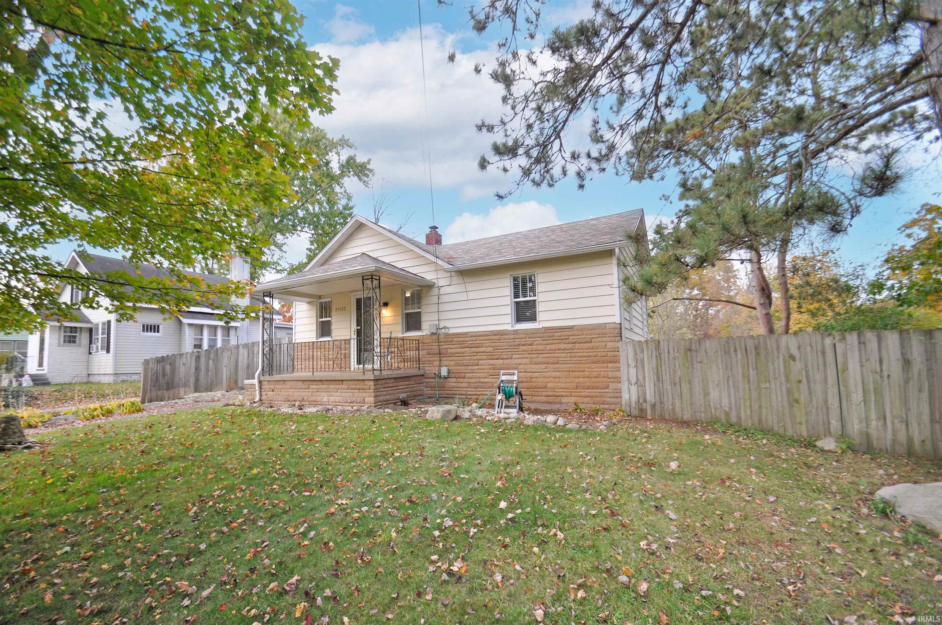 20173 Brick Road South Bend, IN 46637 - Photo 3 of 25 Gallery Image 3