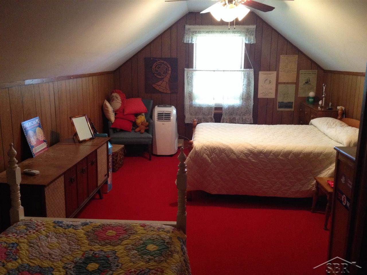 1631 Amelith Road Bay City, MI 48706 - Photo 8 of 9 31213574-7.JPG
