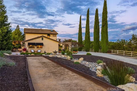 $1,250,000 | 927 Osos Way, Paso Robles, CA 93446