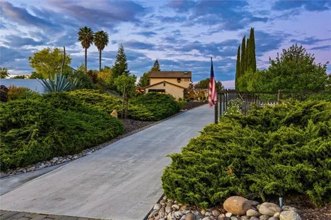 $1,250,000 | 927 Osos Way, Paso Robles, CA 93446