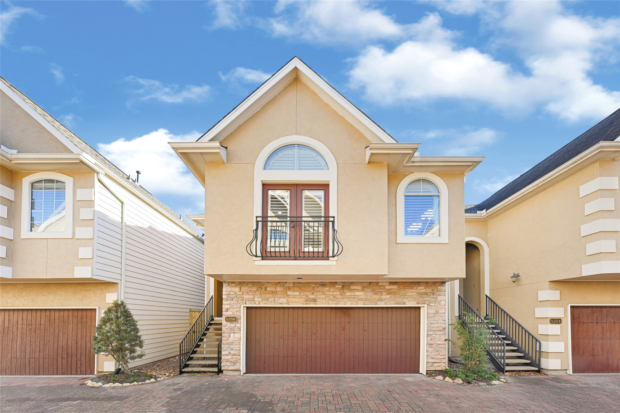 5206 Washington Avenue Houston, TX 77007 - Photo 1 of 23