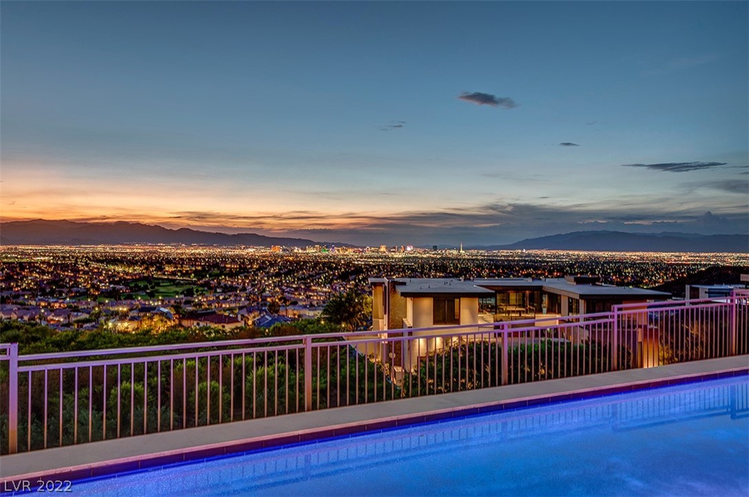 5 Cloud Chaser Boulevard Henderson, NV 89012 - Photo 2 of 72