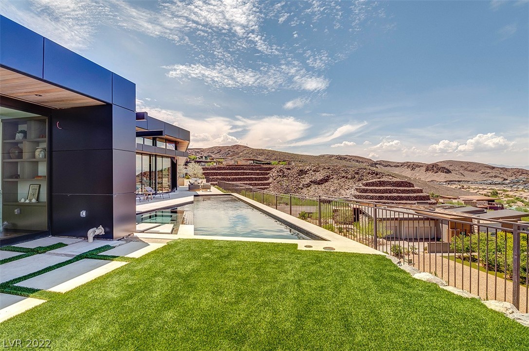 5 Cloud Chaser Boulevard Henderson, NV 89012 - Photo 53 of 72