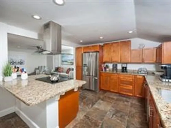 $7,200 | 140 Elm Street, Unit 2, Andover, MA 01810