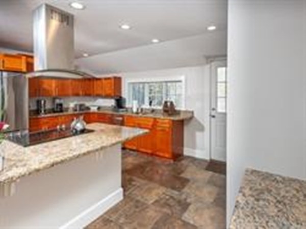 140 Elm Street, Unit 2 Andover, MA 01810 - Photo 8 of 24