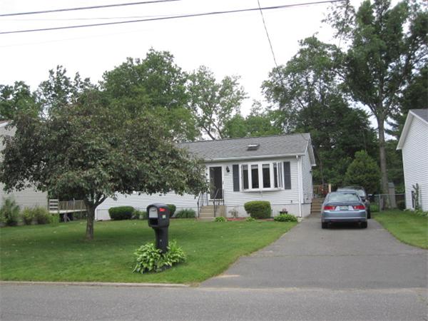 227 Senator Street Springfield, MA 01129 - Photo 1 of 28