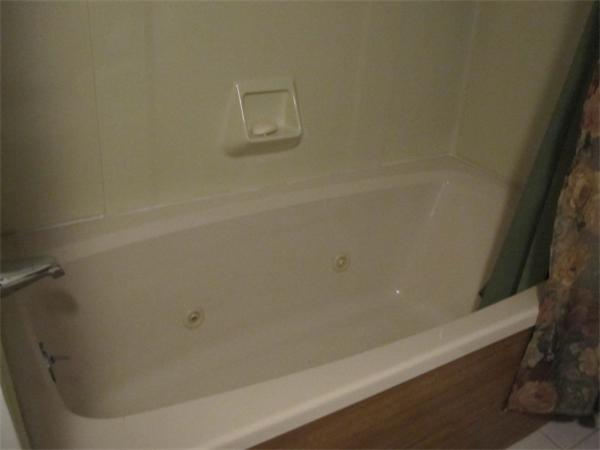 227 Senator Street Springfield, MA 01129 - Photo 18 of 28