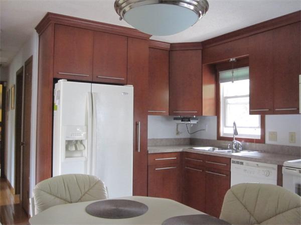 227 Senator Street Springfield, MA 01129 - Photo 7 of 28