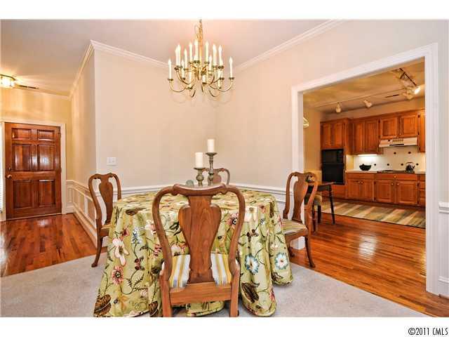 6015 Sharon Road Charlotte, NC 28210 - Photo 4 of 14 Gallery Image 4