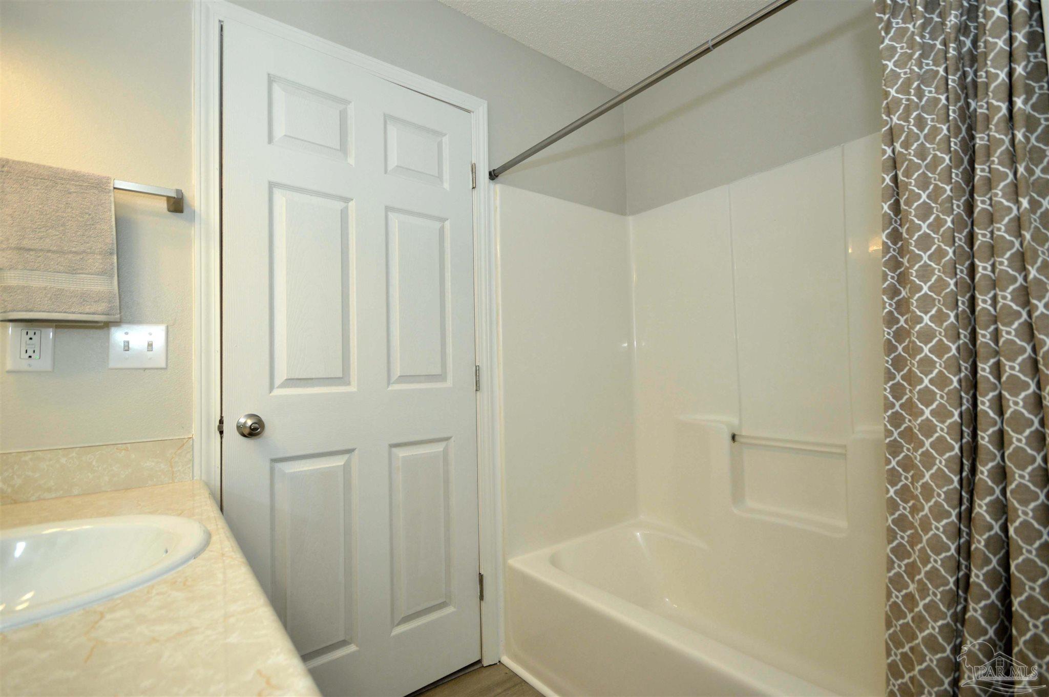4261 Rice Road Milton, FL 32583 - Photo 16 of 37 Gallery Image 16