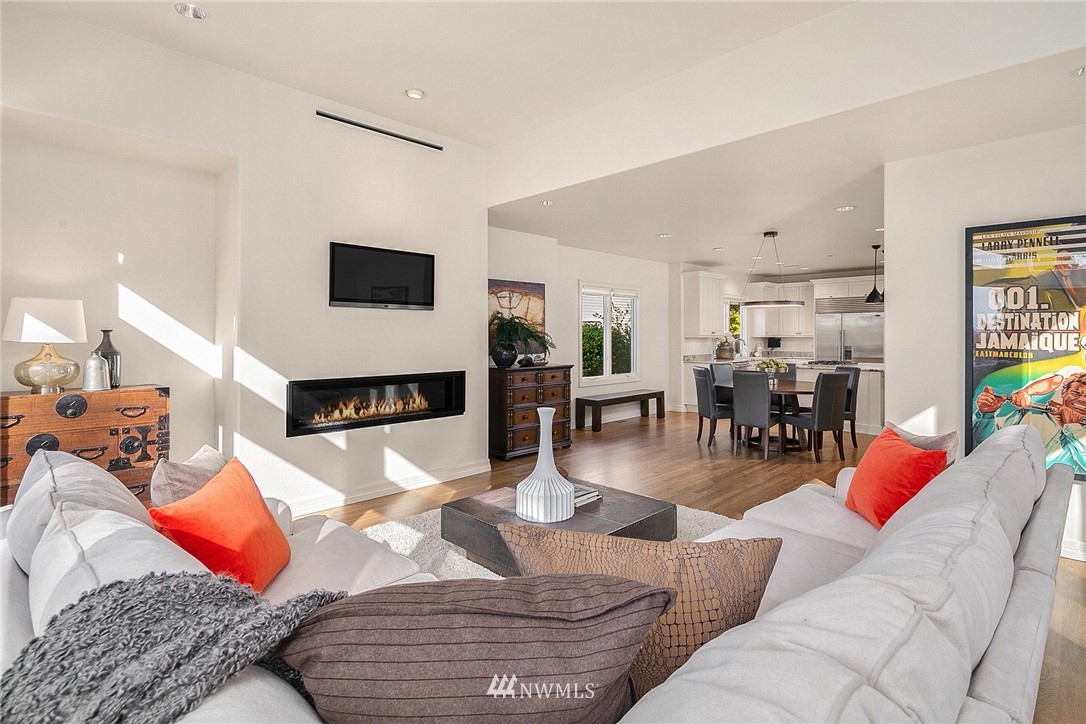 9252 Points Drive Northeast Yarrow Point, WA 98004 - Photo 13 of 23